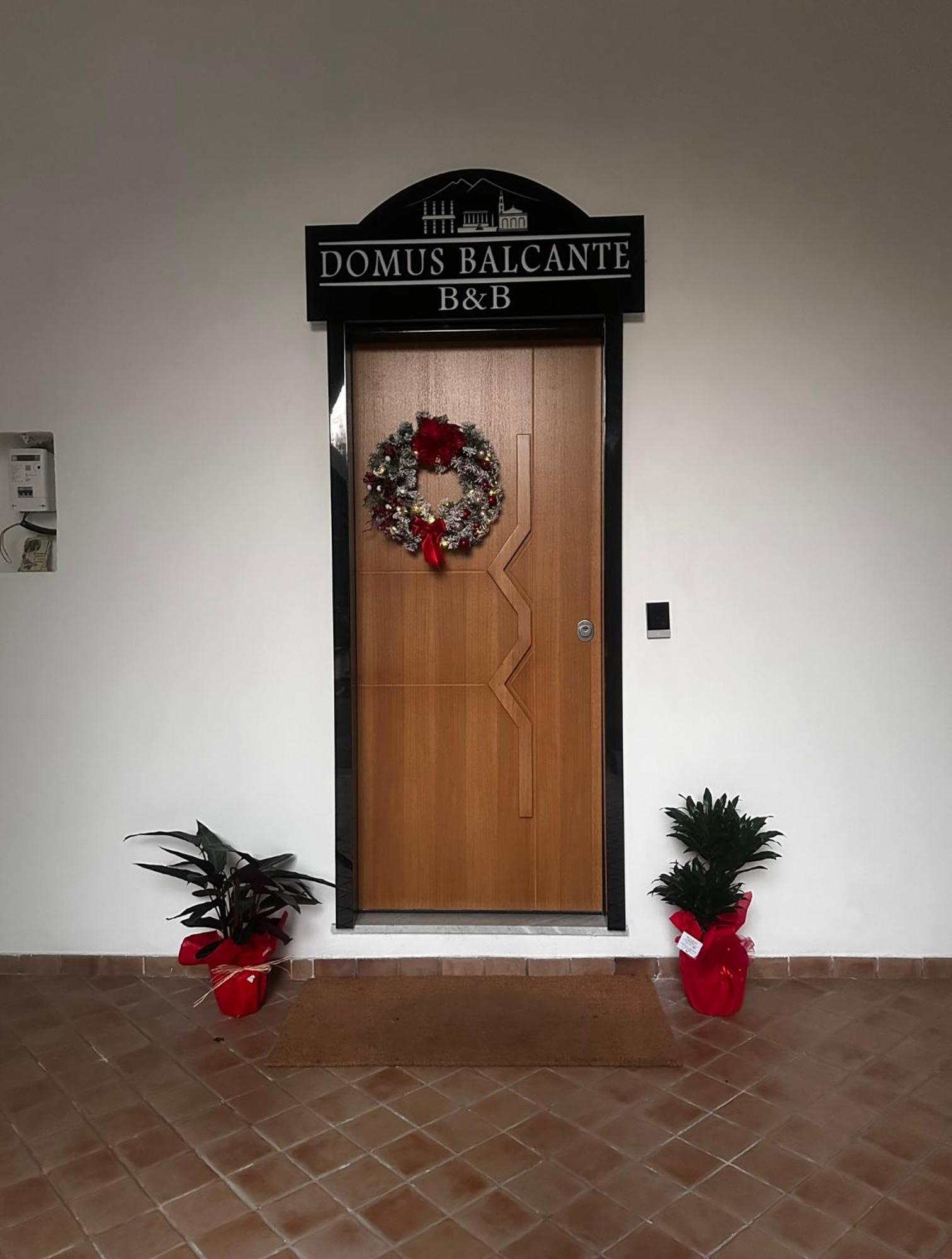 بومبيي Domus Balcante B&B المظهر الخارجي الصورة
